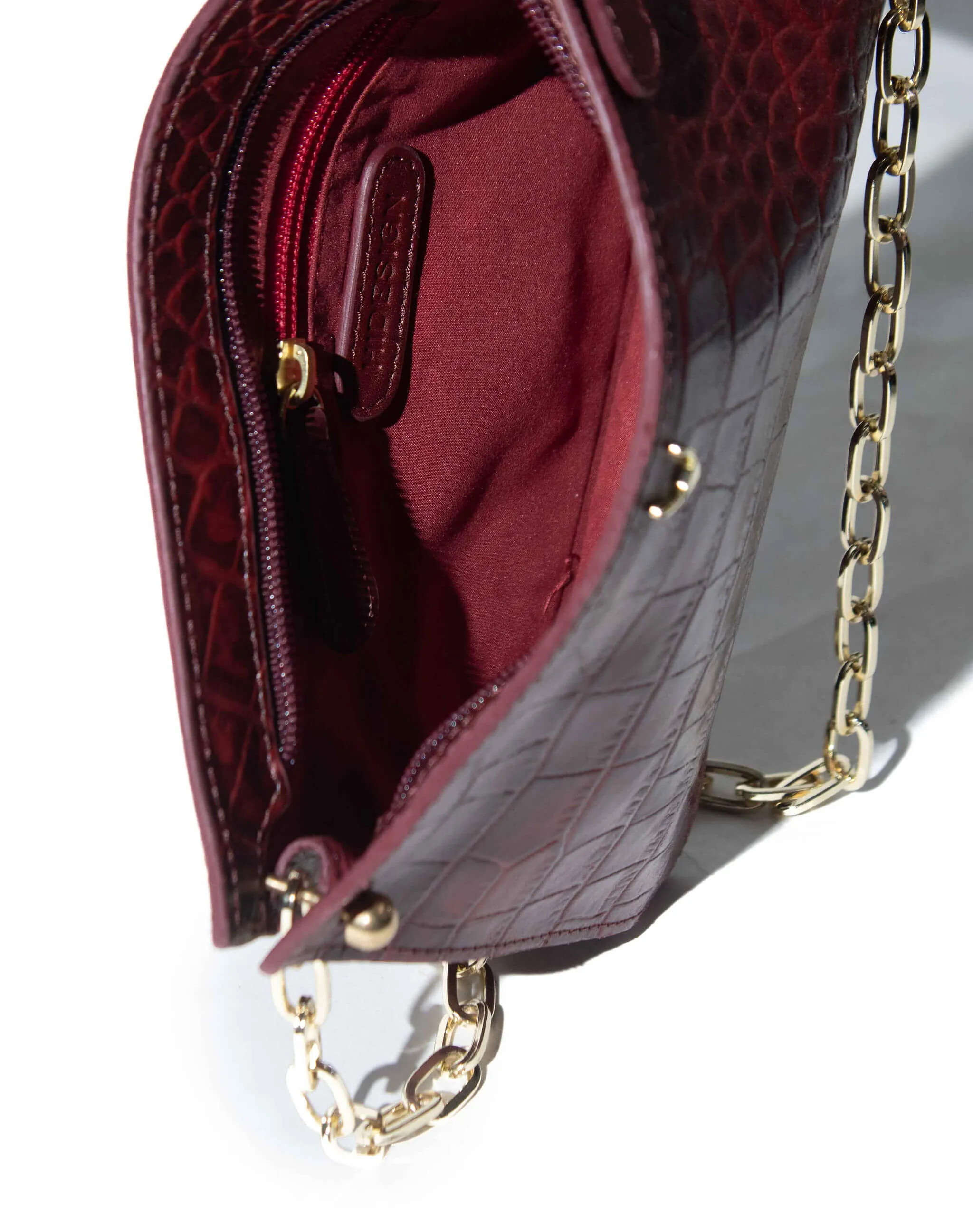 Jitterbug 03 - Clutch Bag